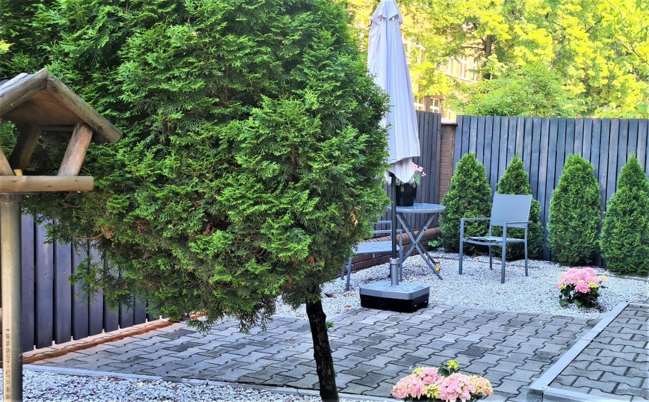 Urabn Apartments Studio With Garden No 2A Chorzow Katowice Free Private Parking, Self Check-In ภายนอก รูปภาพ
