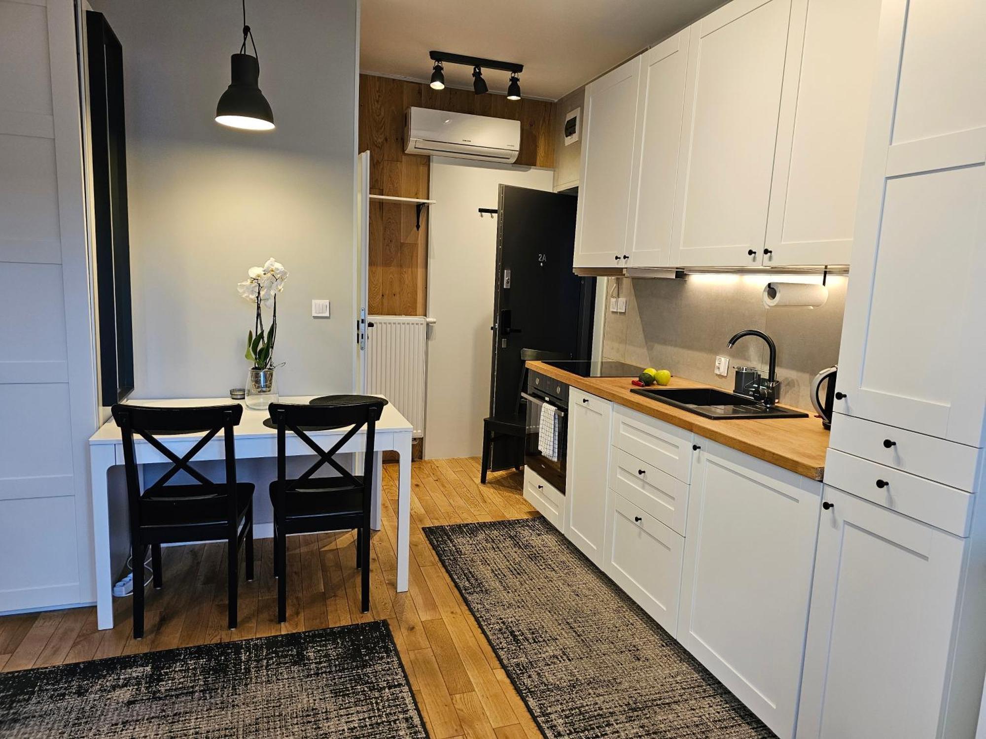 Urabn Apartments Studio With Garden No 2A Chorzow Katowice Free Private Parking, Self Check-In ภายนอก รูปภาพ
